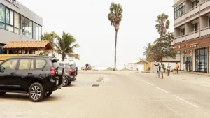 Lire la suite à propos de l’article Pointe-Noire : Paradis des Plages et des Activités Nautiques